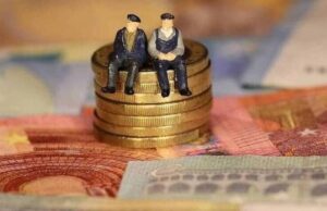 Συντάξεις: Αύξηση για όσους υποβάλλουν αίτηση το 2023
