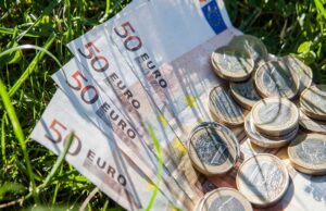 Καταβολές e-ΕΦΚΑ-ΔΥΠΑ: Οι πληρωμές και οι δικαιούχοι