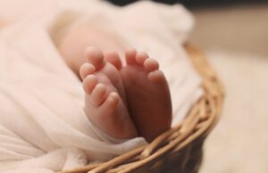 Θεσσαλονίκη: Βρέφος 9 μηνών έπεσε από την κούνια του