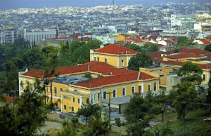 Νοσοκομείο “Άγιος Δημήτριος” Θεσσαλονίκης: Κατέρρευσε τμήμα της οροφής – Ένας τραυματίας