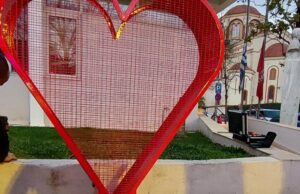 Αγοράστηκε το πρώτο αμαξίδιο από τα πλαστικά καπάκια που συγκεντρώνονται στις μεταλλικές καρδιές