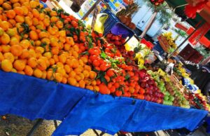 Μία μέρα νωρίτερα οι λαϊκές αγορές σε Θέρμη και Πλαγιάρι, λόγω της εορτής των Θεοφανίων